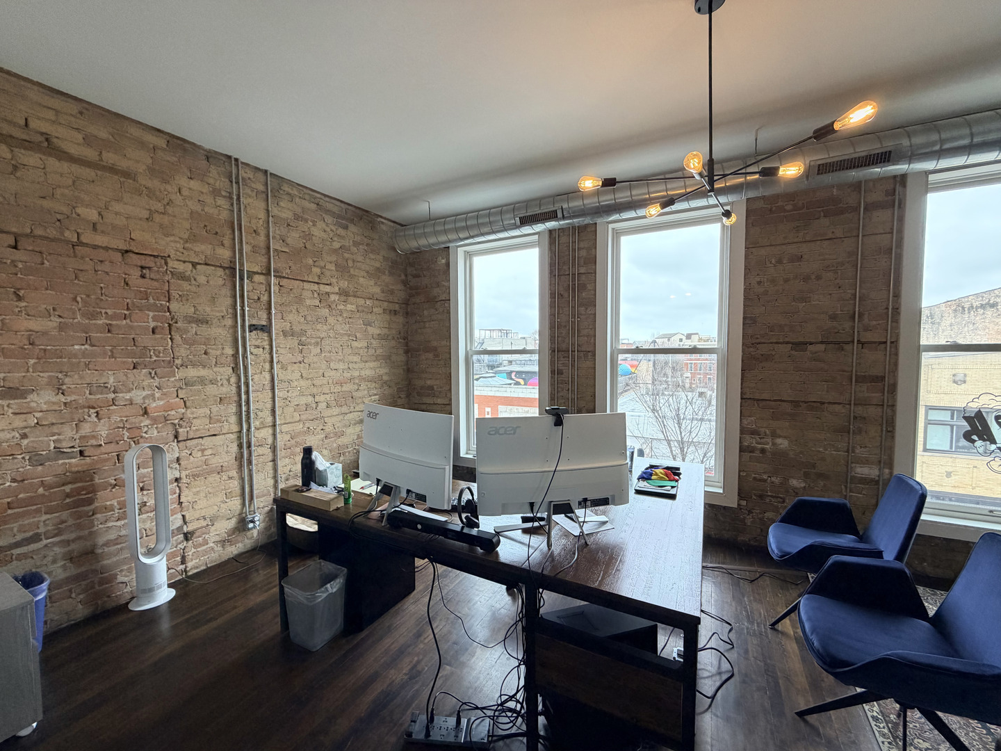 1360 N Milwaukee Avenue Property Photo 4