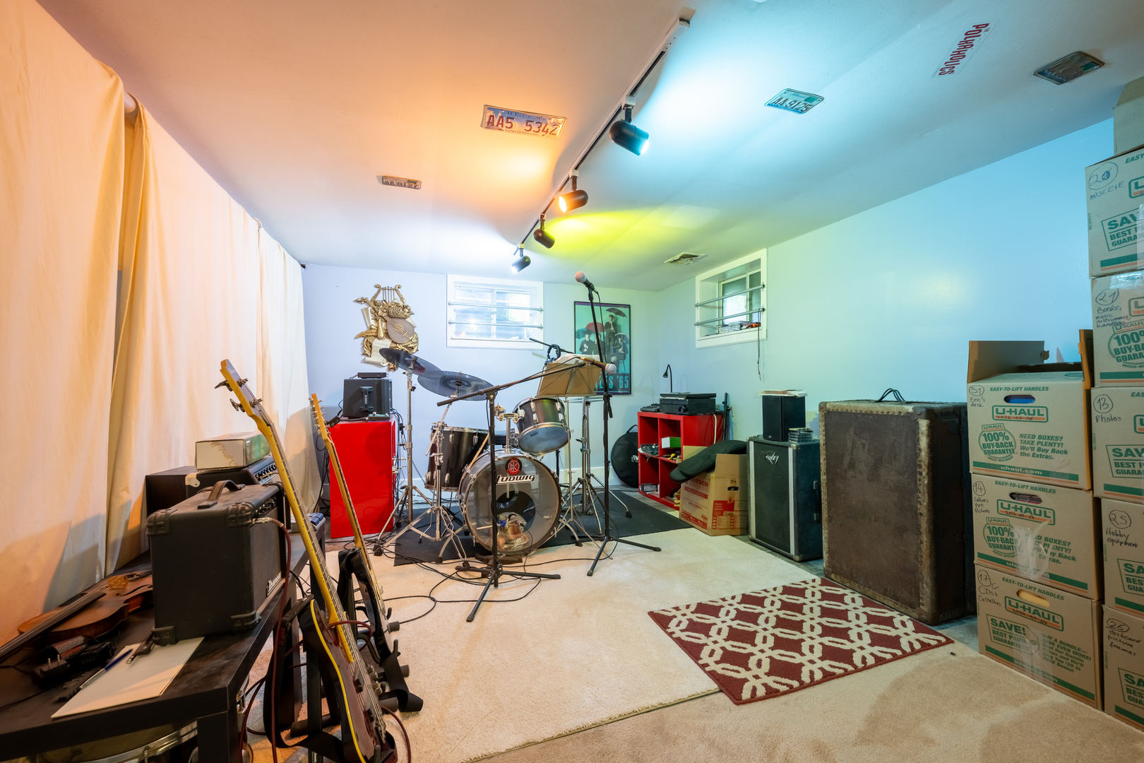 607 S New Street Property Photo 23