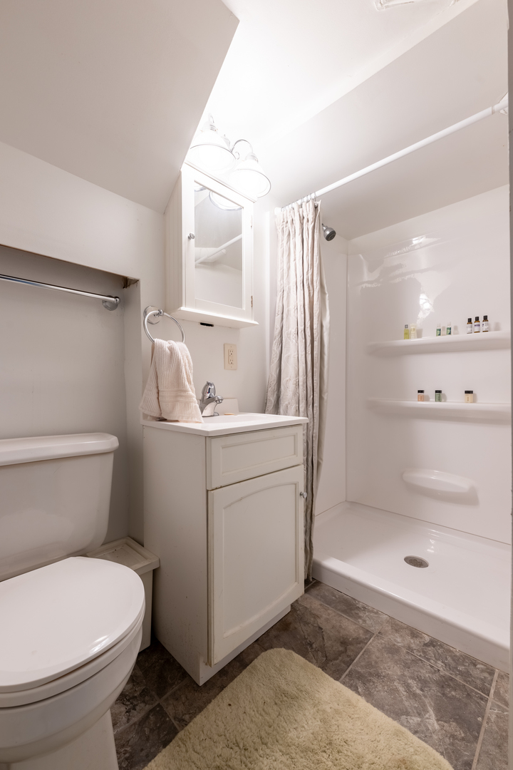 607 S New Street Property Photo 25