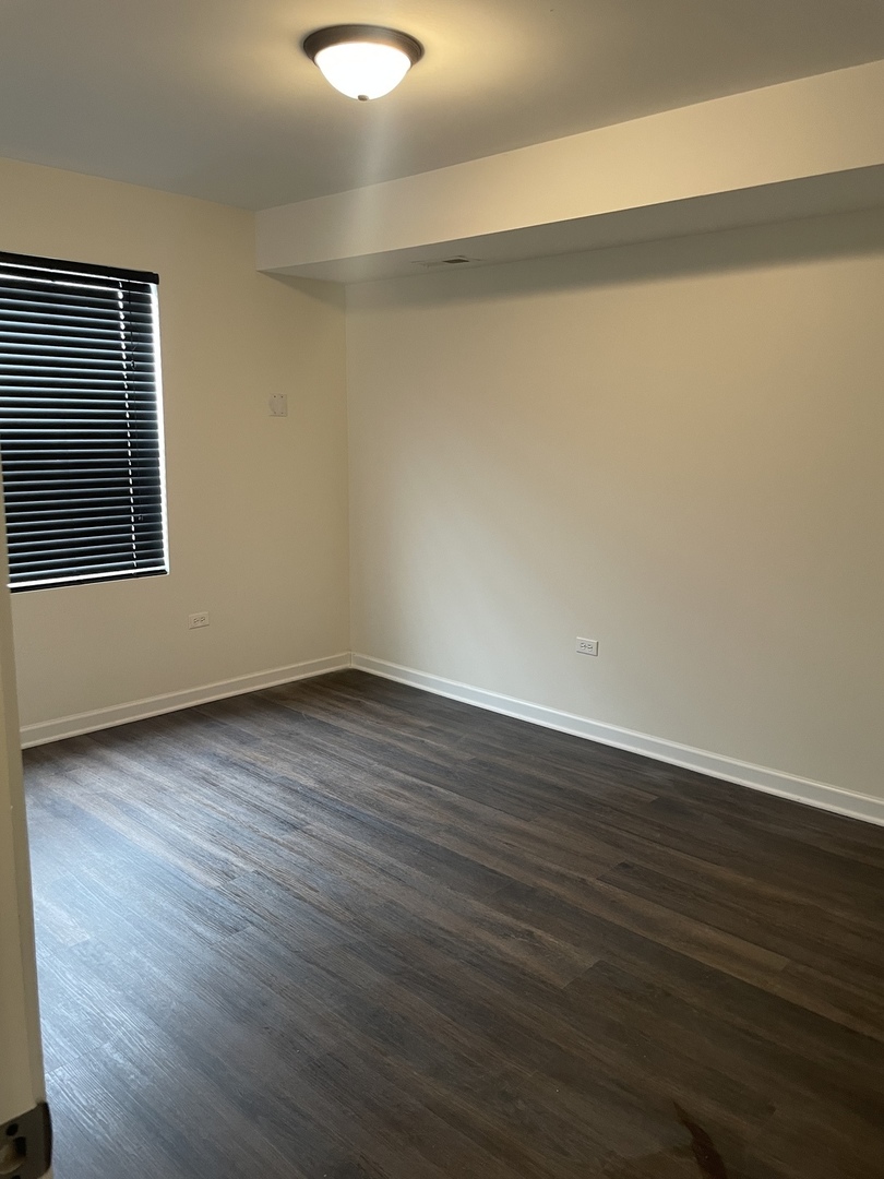 6906-6908 111th Street Property Photo 20