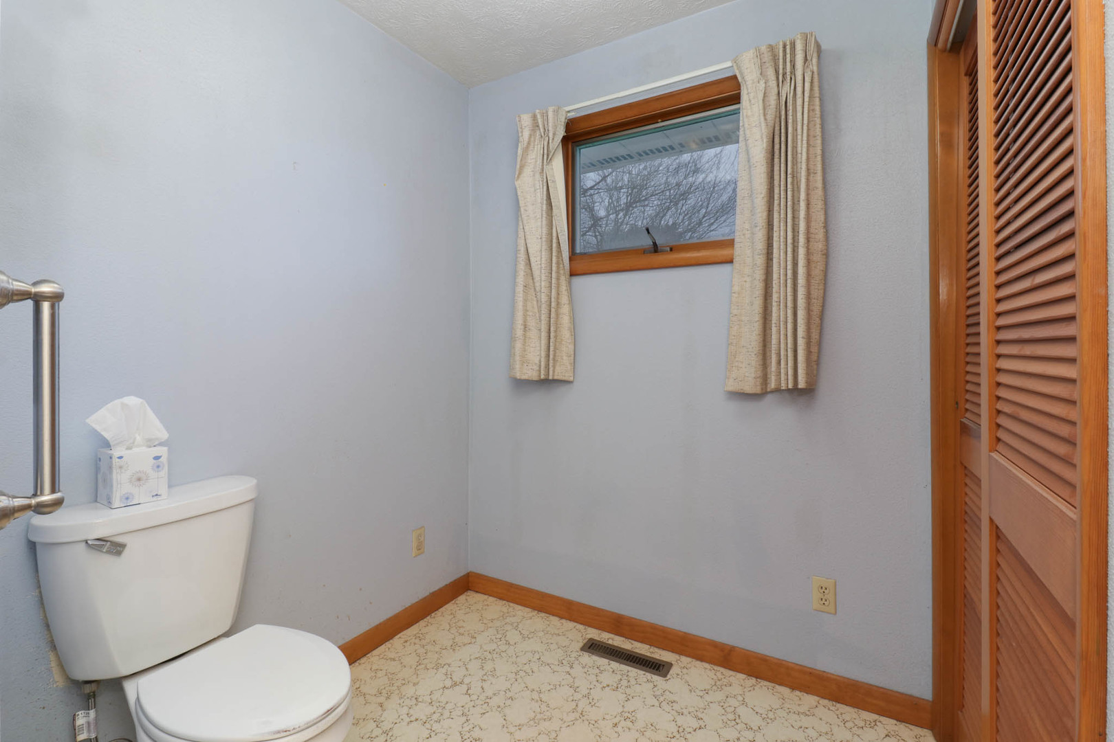 1109 W 4th Street Property Photo 26