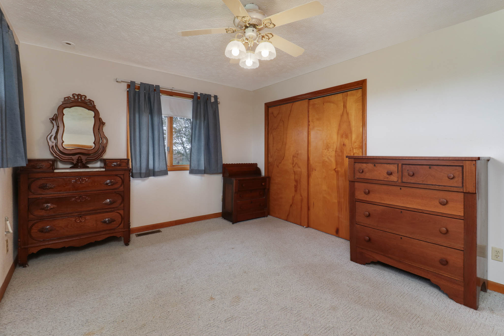 1109 W 4th Street Property Photo 28