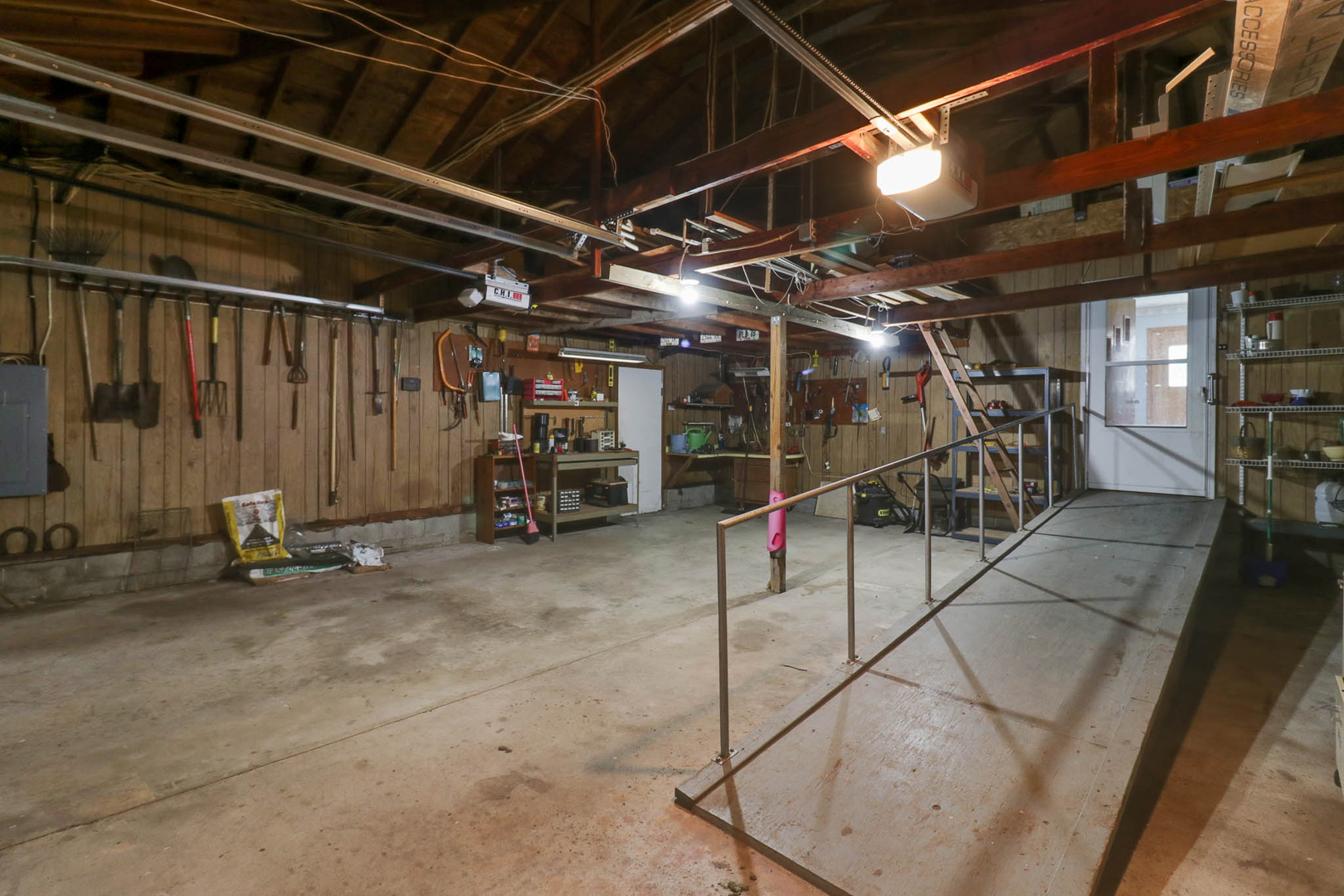 1109 W 4th Street Property Photo 49