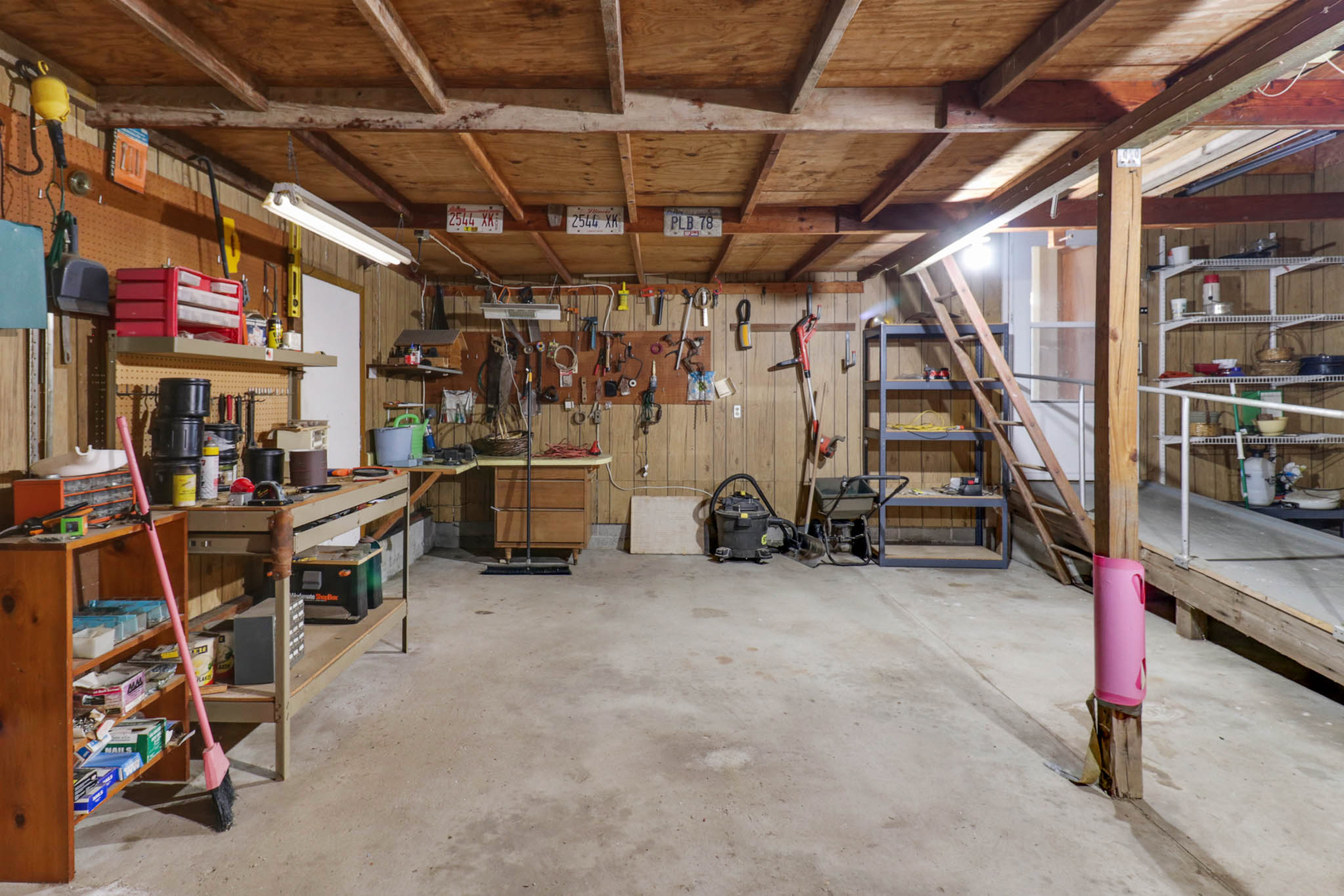 1109 W 4th Street Property Photo 50