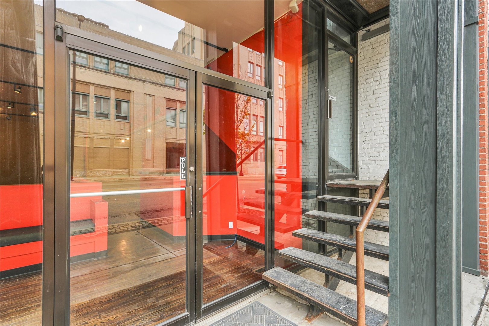 9 E University Avenue Property Photo 4