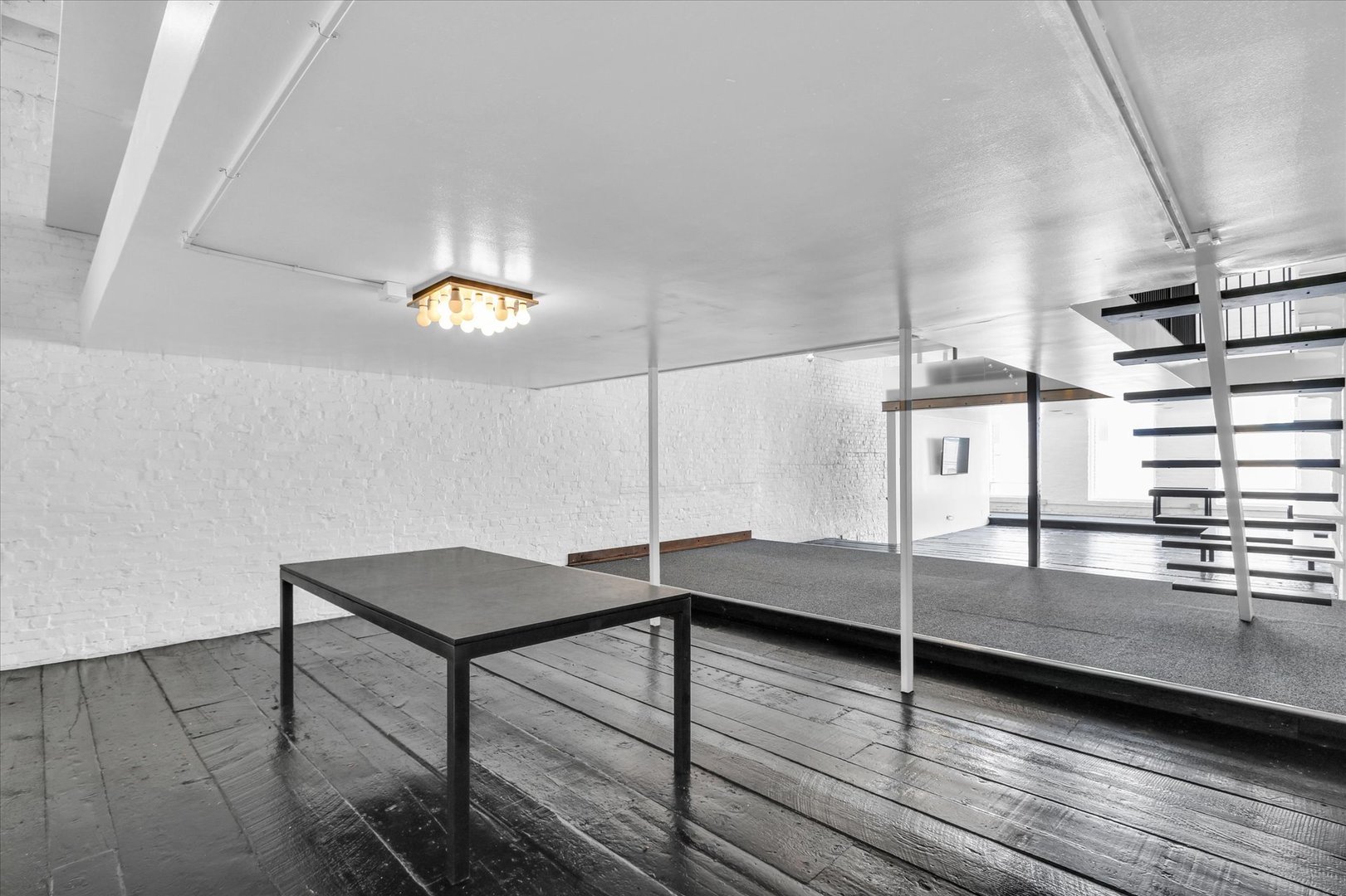 9 E University Avenue Property Photo 34