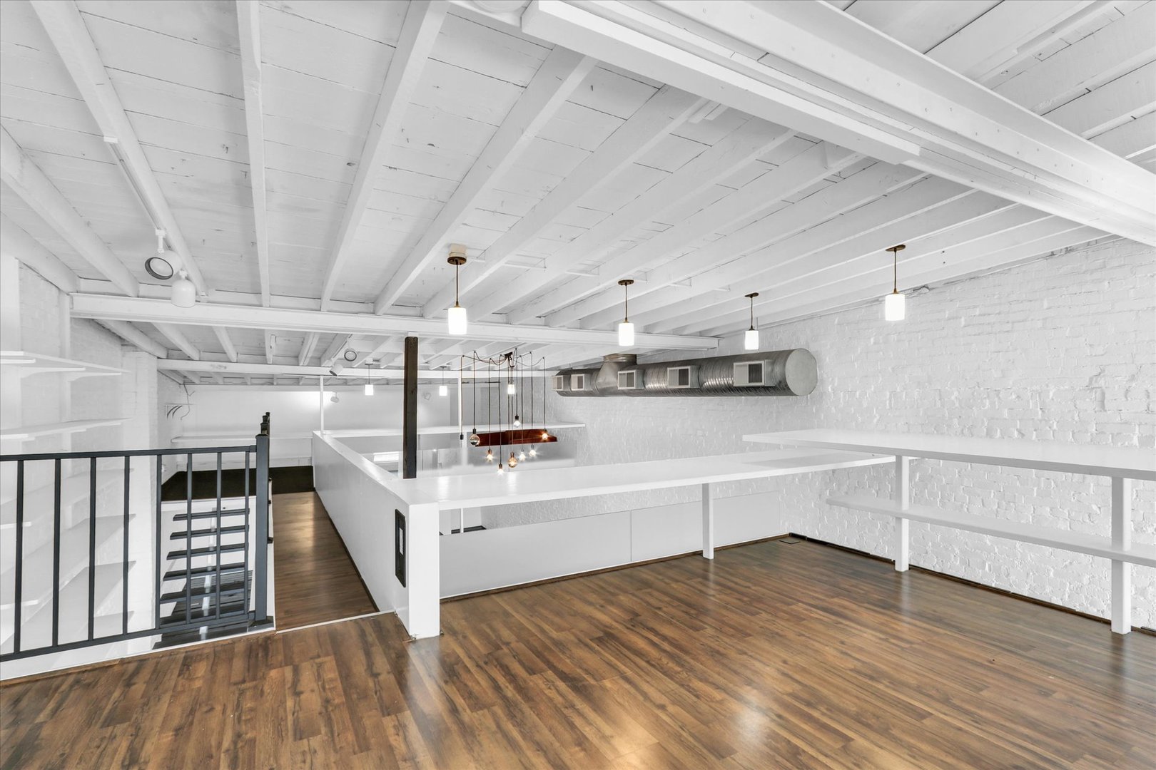 9 E University Avenue Property Photo 46
