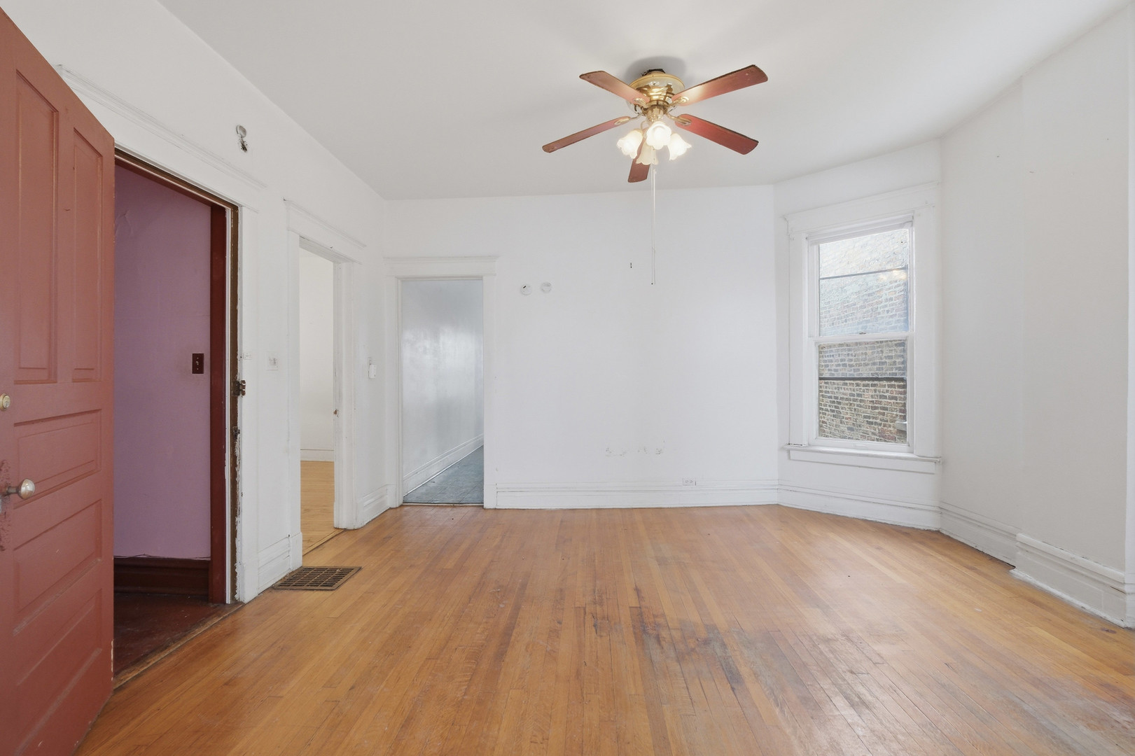 4912 W Fulton Street Property Photo 9