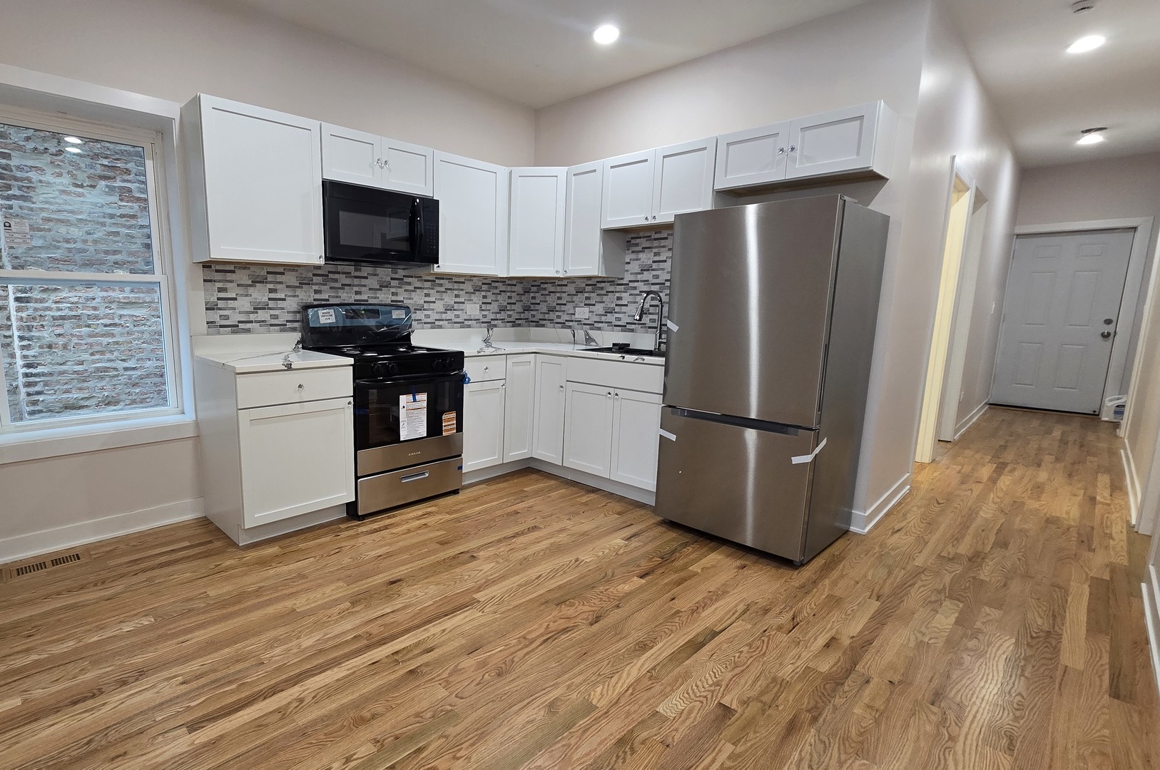 3516 W Polk Street Property Photo 2