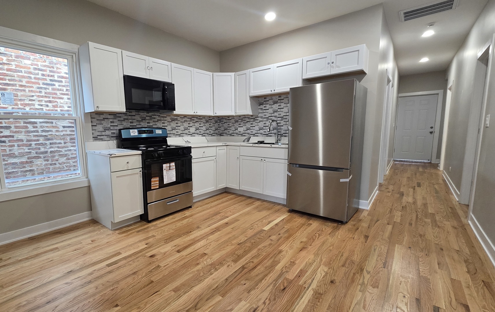3516 W Polk Street Property Photo 4