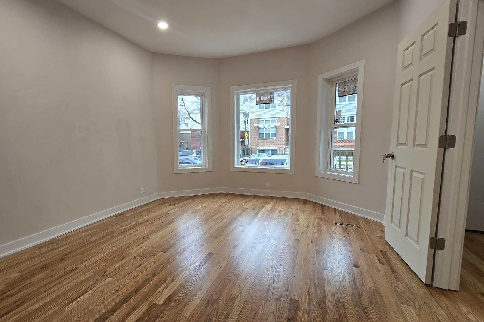 3516 W Polk Street Property Photo 6