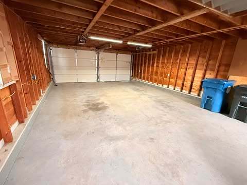 426 N Pleasant Street Property Photo 18