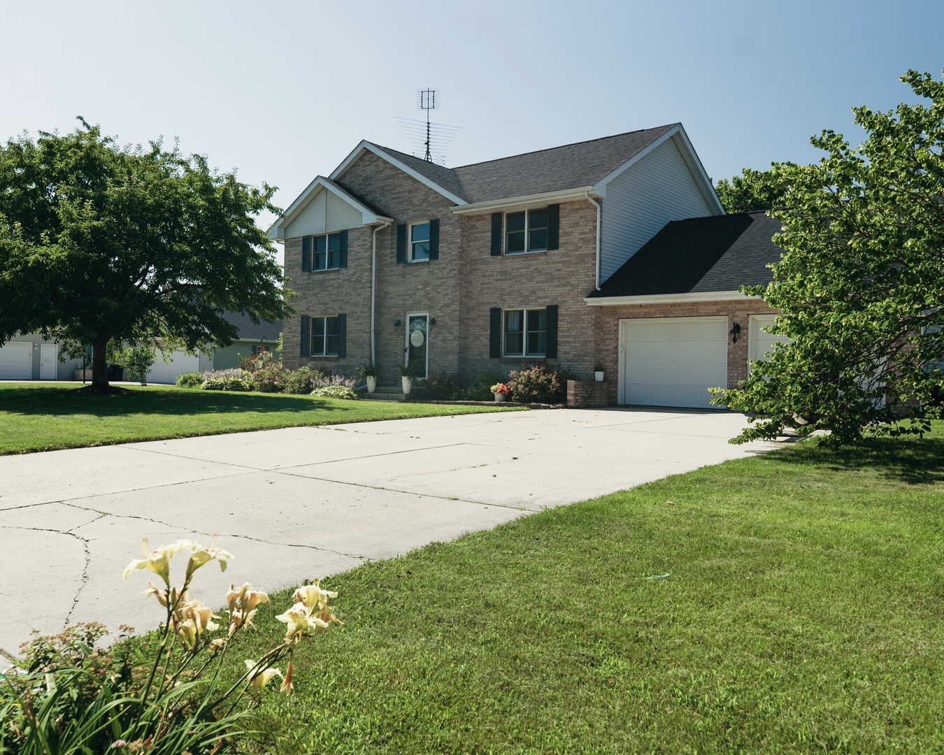 45 Oak Ridge Drive Property Photo 1