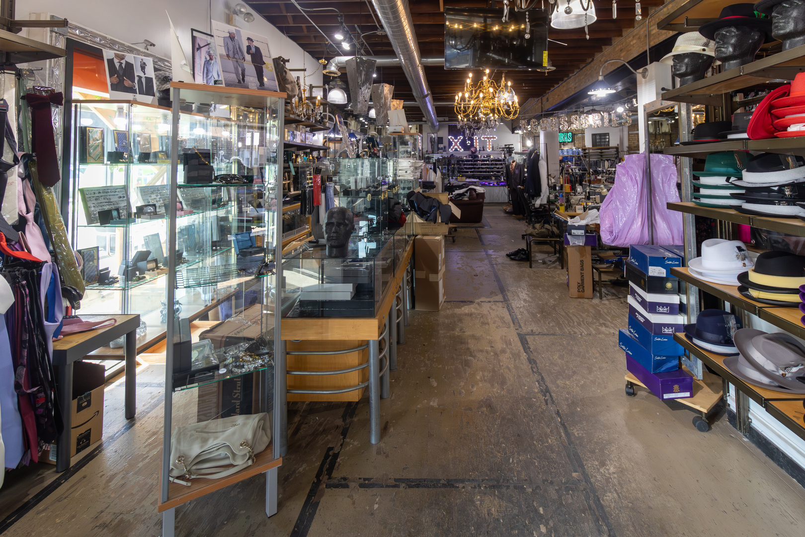 2950 W Fullerton Avenue Property Photo 12