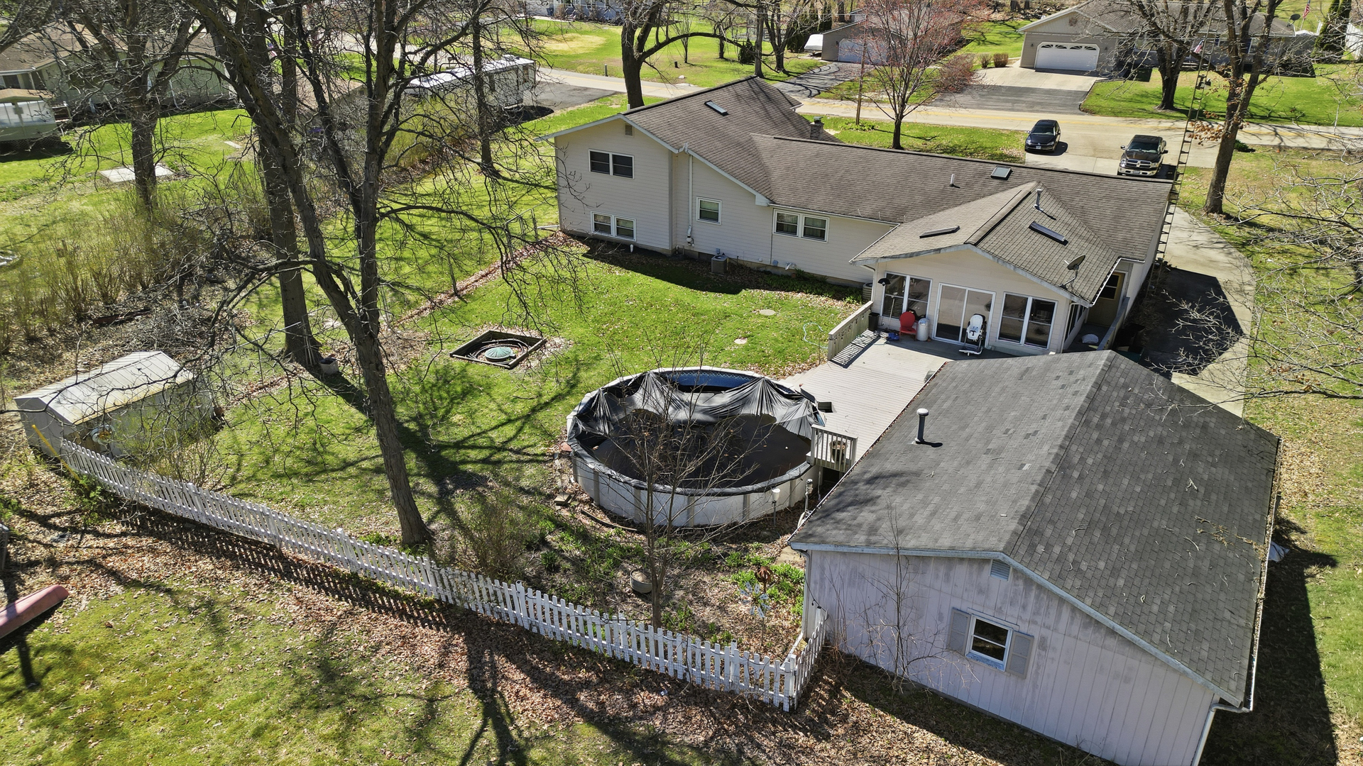 2086 Grand Detour Road Property Photo 4