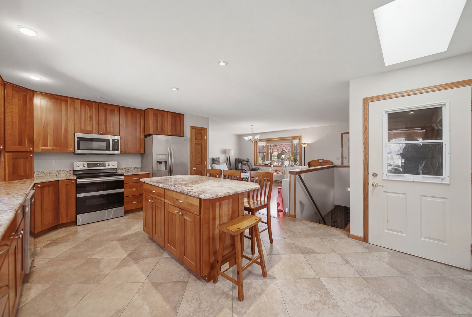 2086 Grand Detour Road Property Photo 11