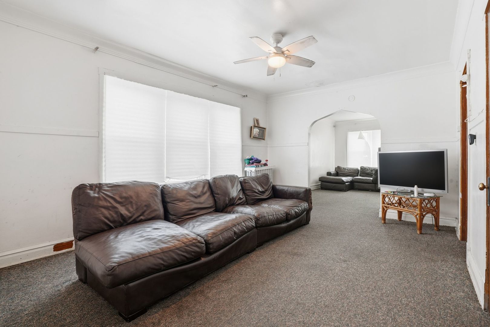 7359 S Western Avenue Property Photo 10