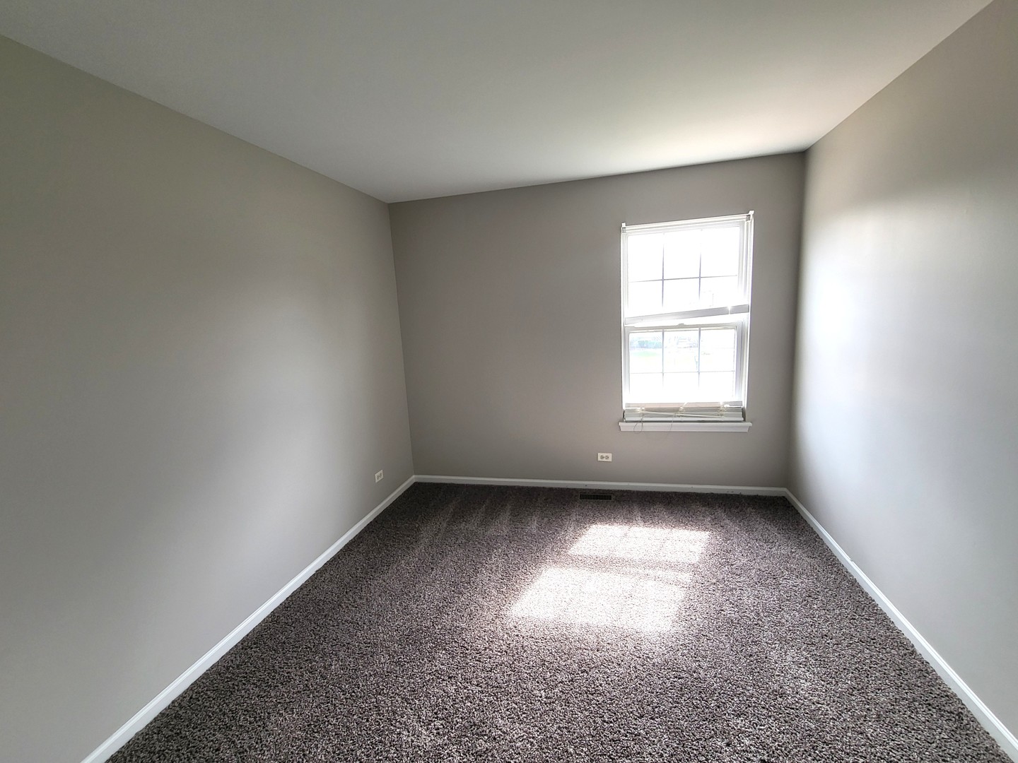 18392 Springwood Drive Property Photo 15