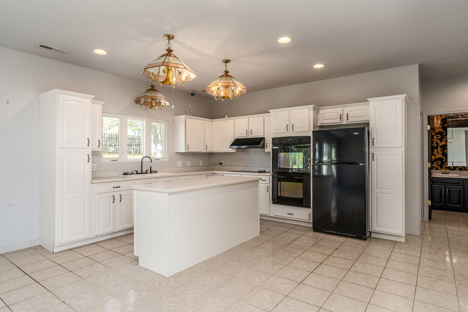 10 Peachtree Place Property Photo 17