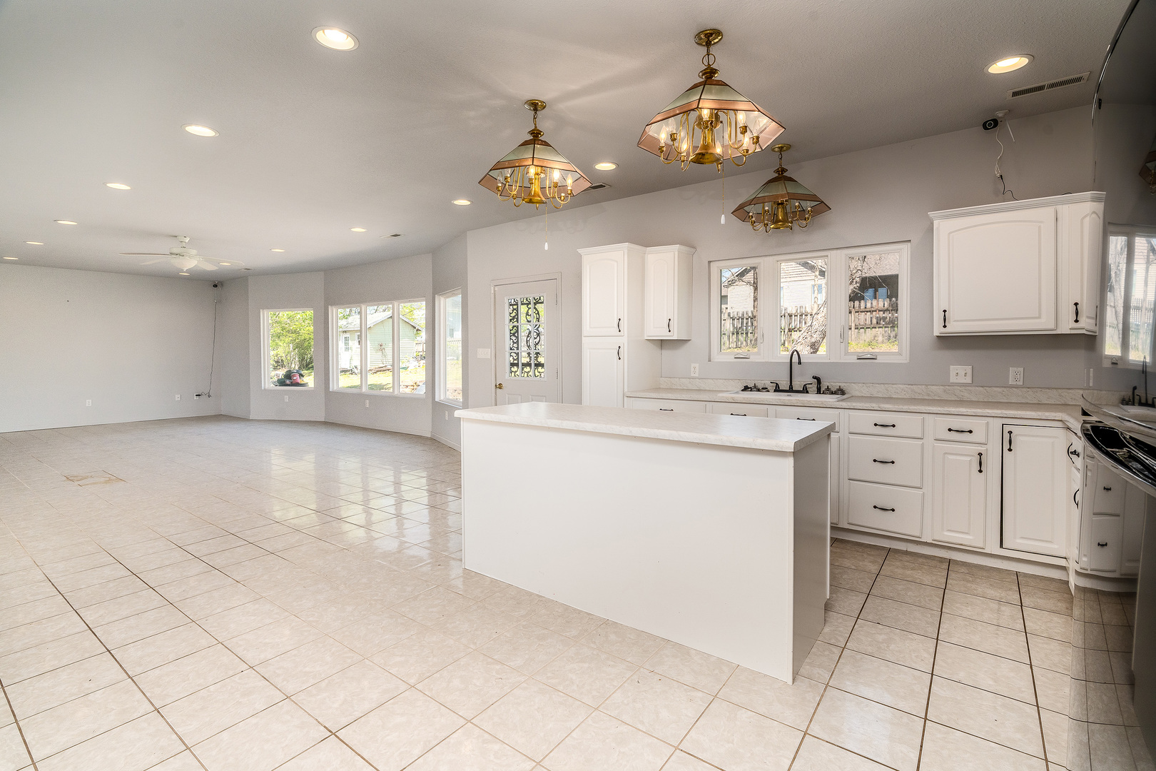 10 Peachtree Place Property Photo 18