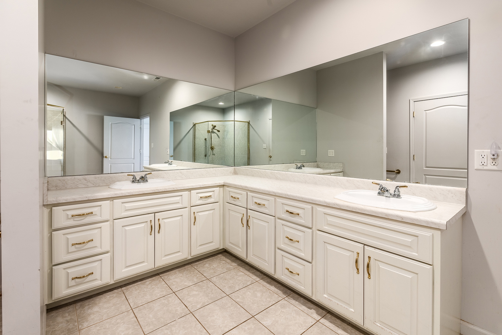 10 Peachtree Place Property Photo 27