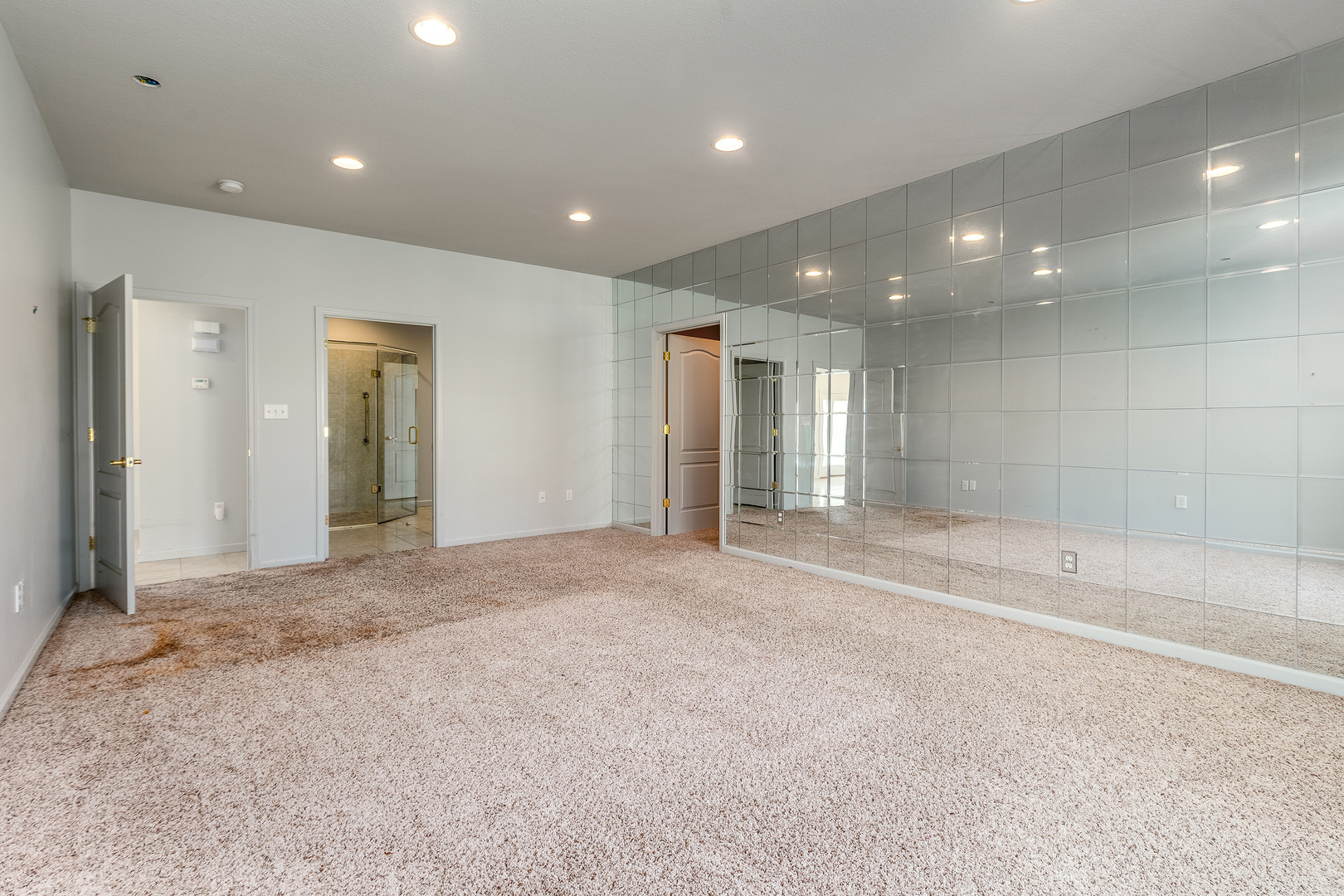 10 Peachtree Place Property Photo 33