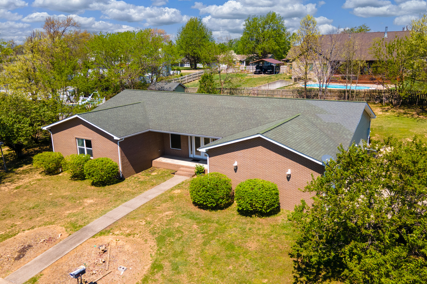 10 Peachtree Place Property Photo 37
