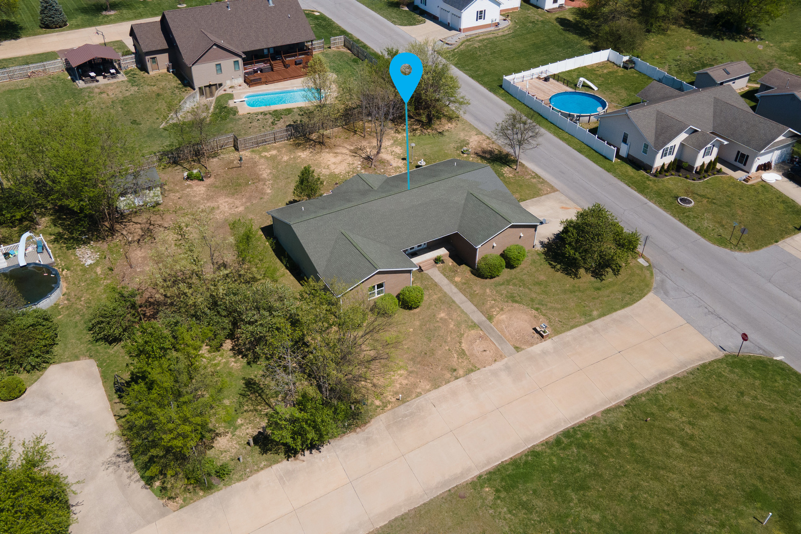 10 Peachtree Place Property Photo 39