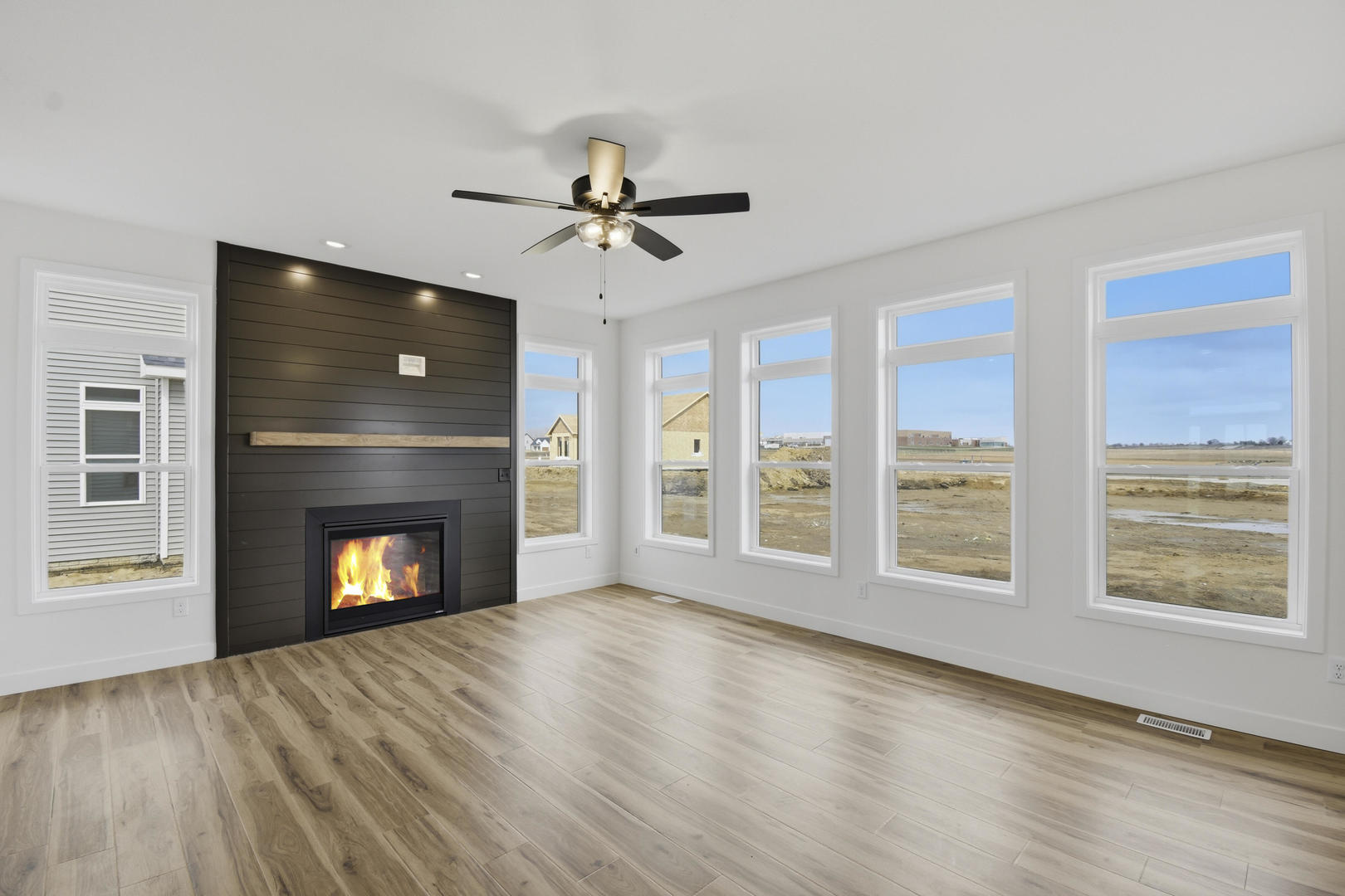 1418 Tinley Lane Property Photo 18