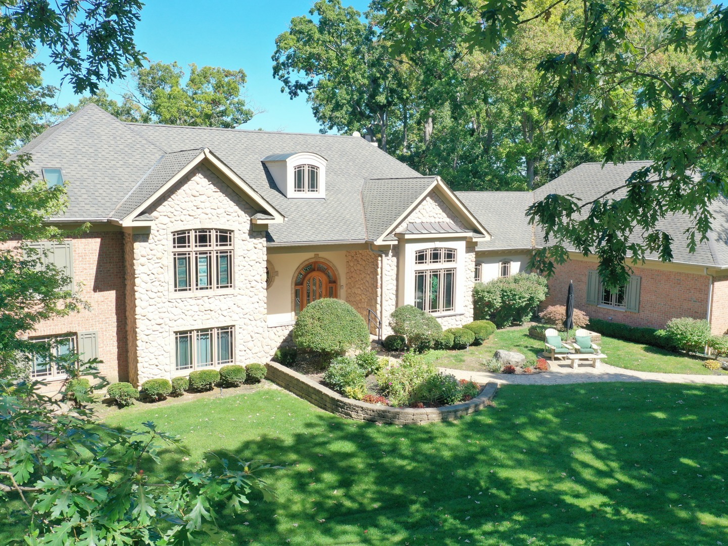 24092 W Old Oak Drive Property Photo 4