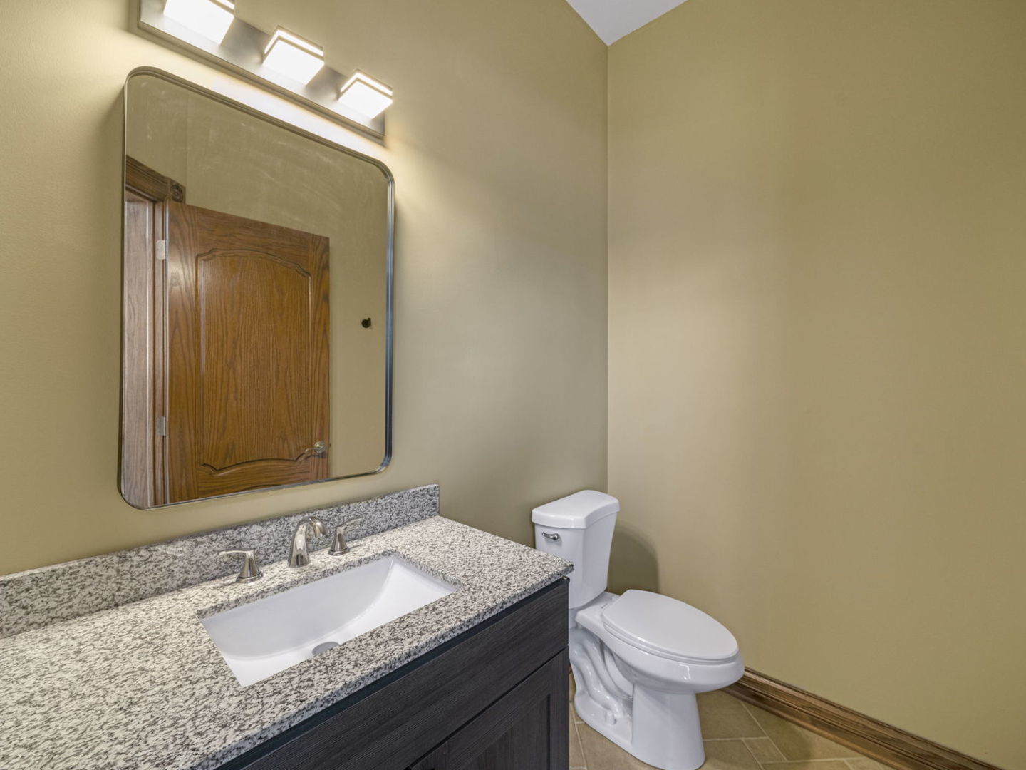 24092 W Old Oak Drive Property Photo 15