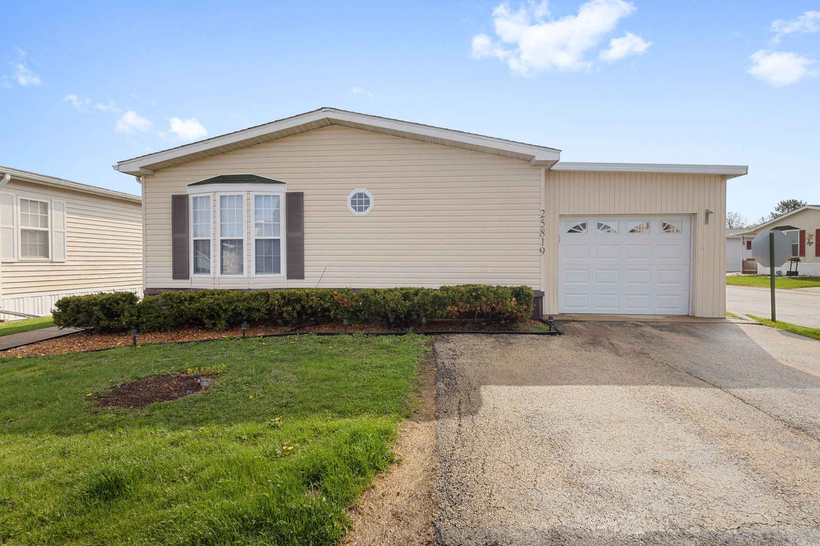 25819 Pinehurst Drive 139 Property Photo 1