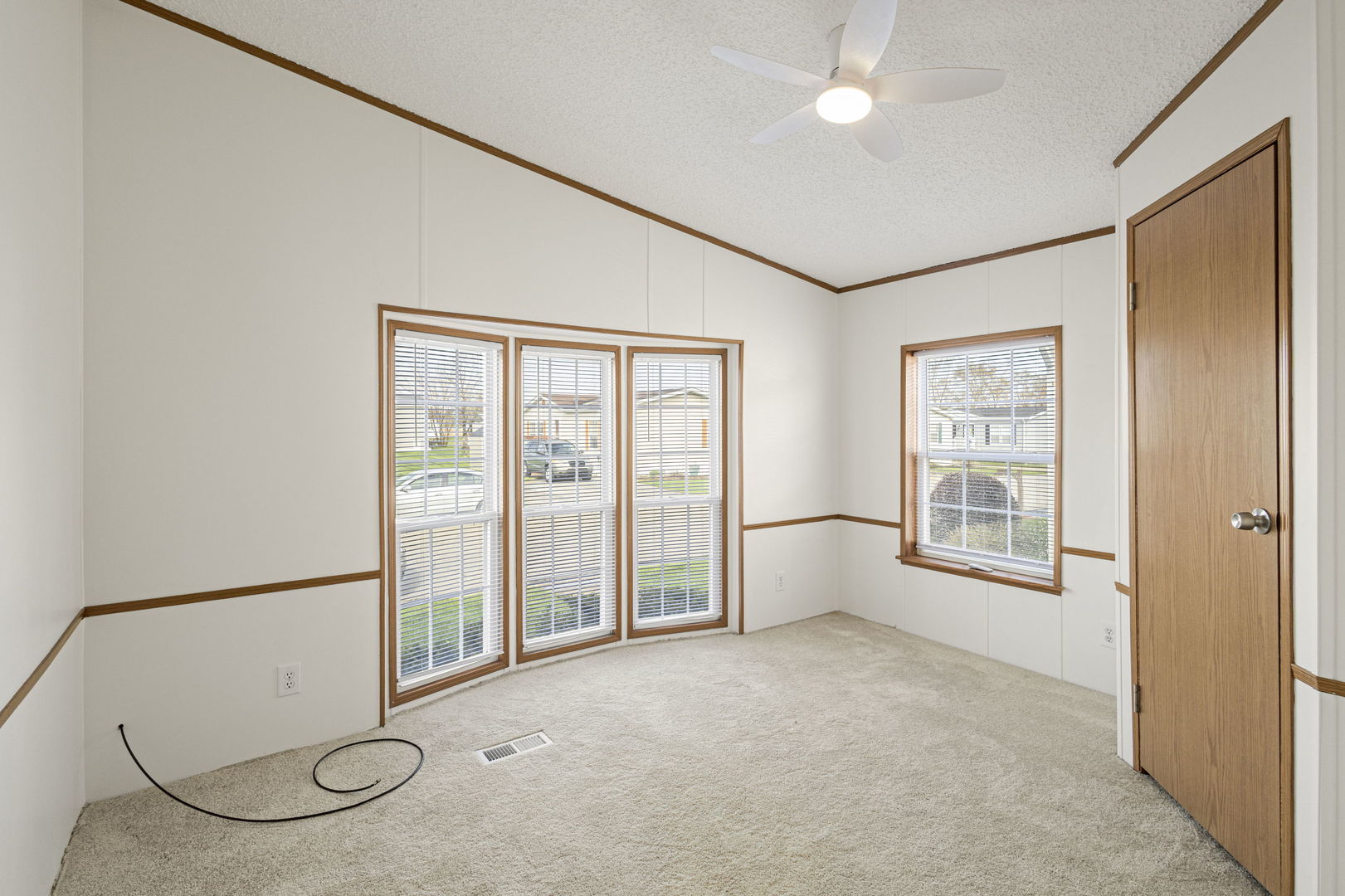25819 Pinehurst Drive 139 Property Photo 12