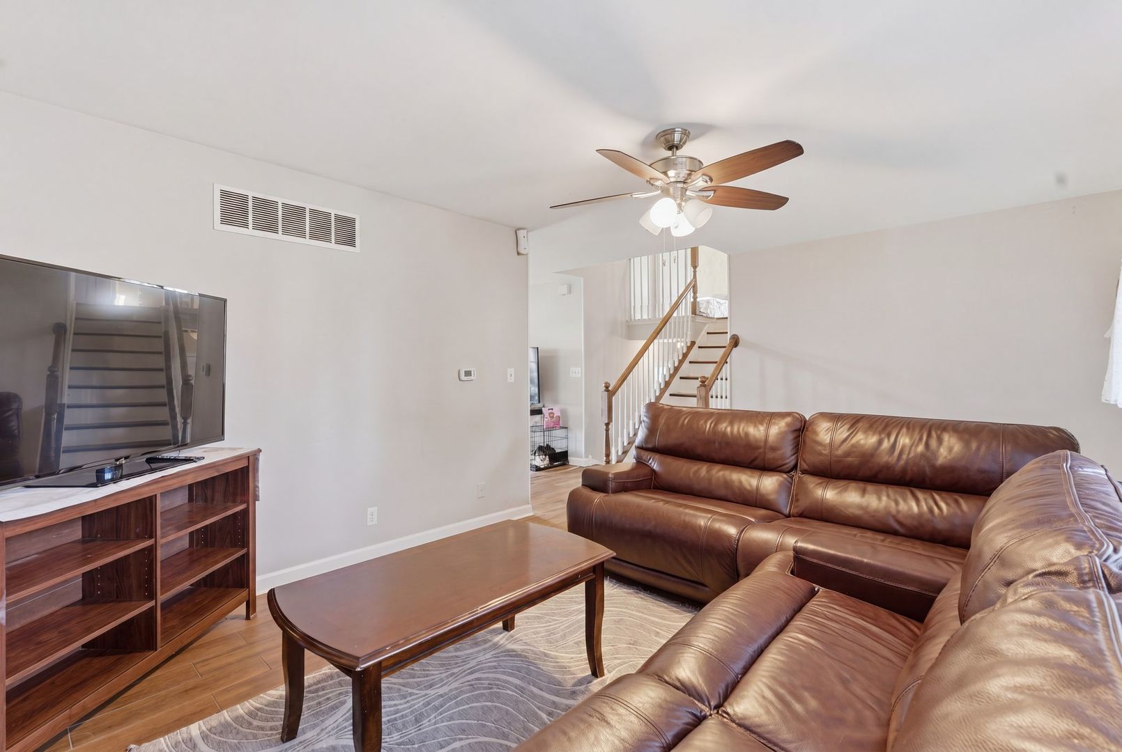 1240 Foxcroft Drive Property Photo 4