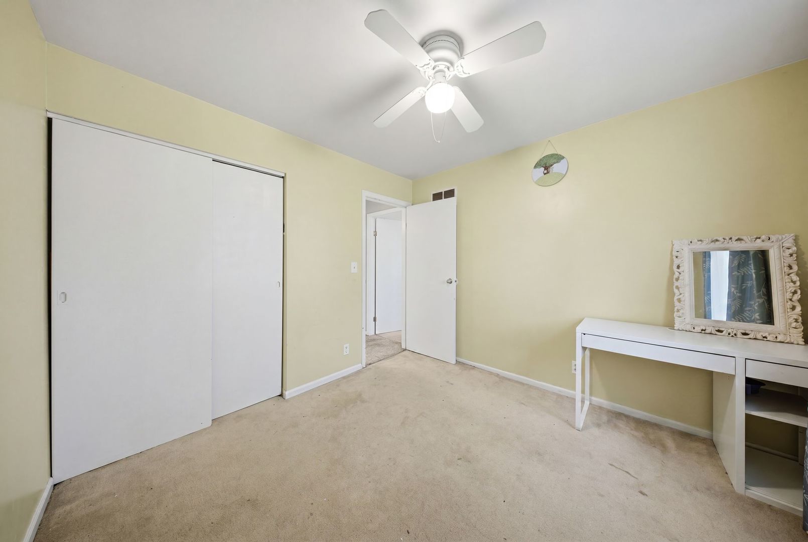 1240 Foxcroft Drive Property Photo 11