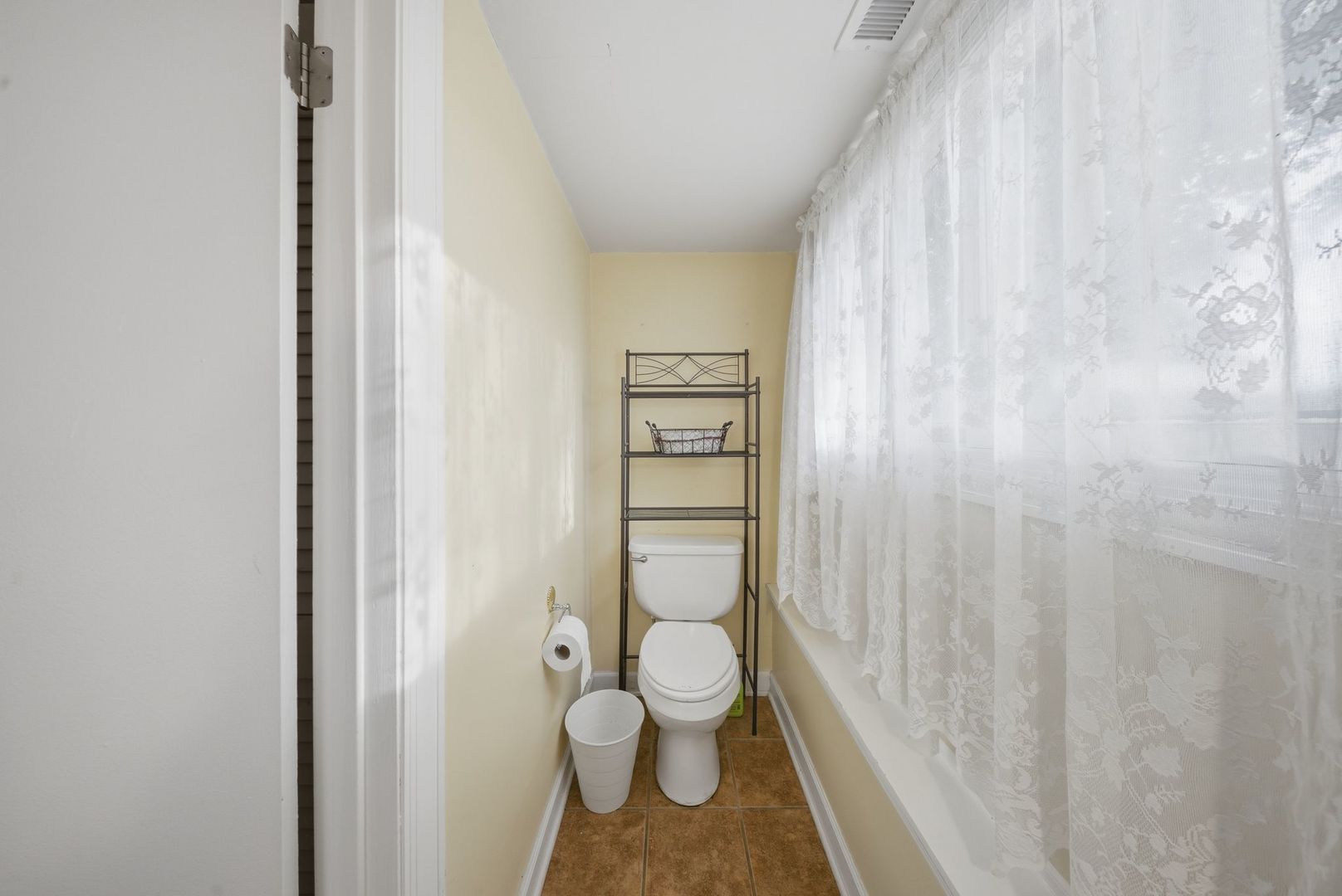 1240 Foxcroft Drive Property Photo 17