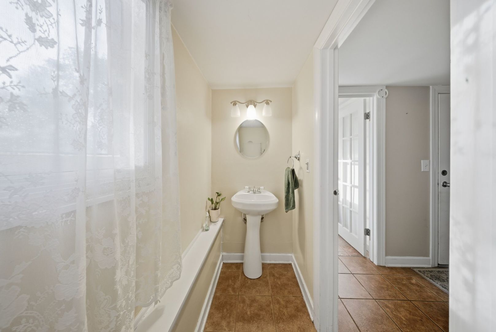 1240 Foxcroft Drive Property Photo 18
