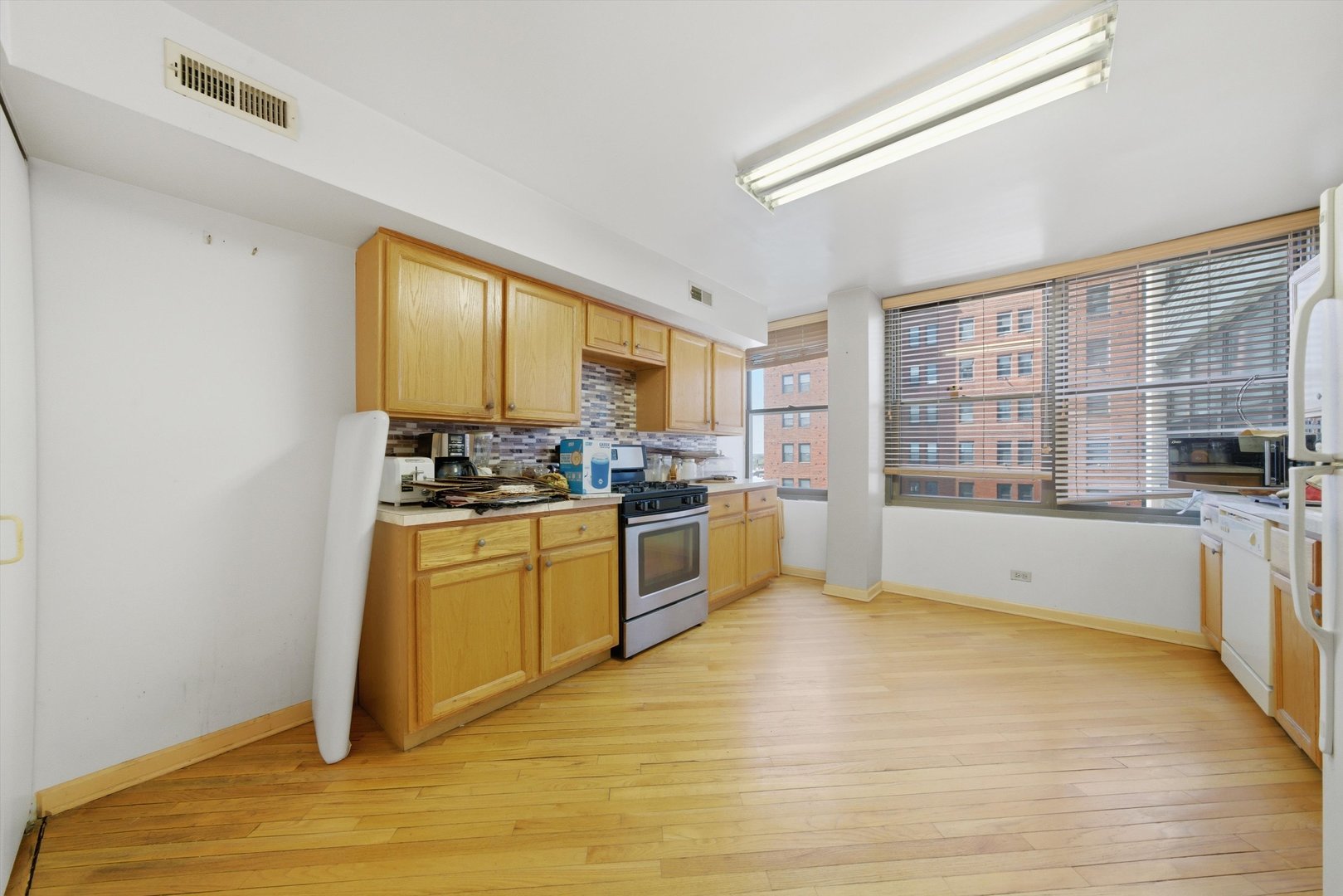 6701 S Crandon Avenue 8c Property Photo 14