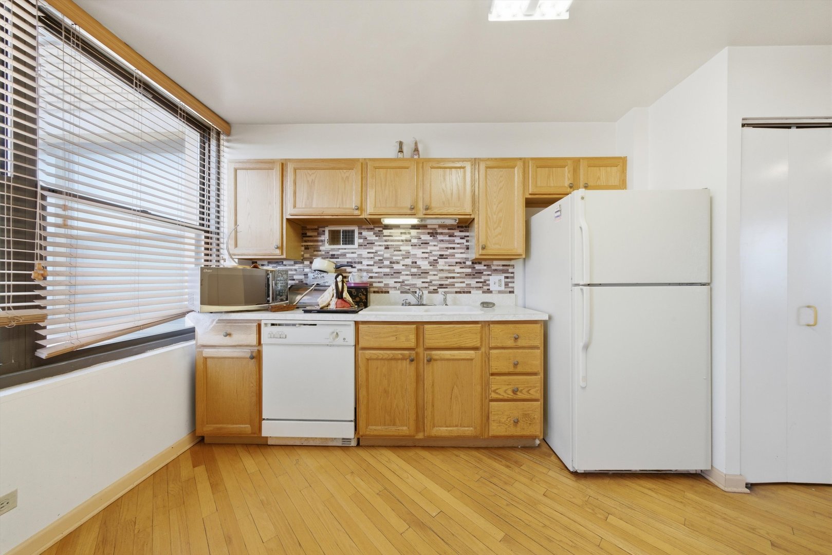 6701 S Crandon Avenue 8c Property Photo 16