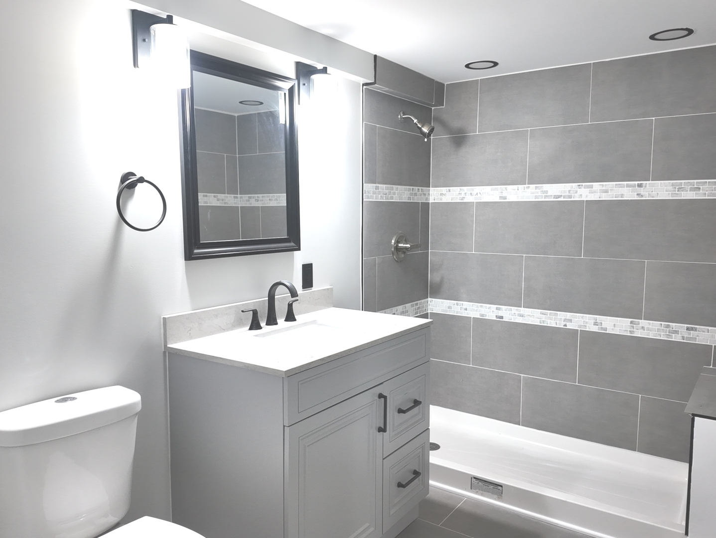 210 Calumet Boulevard Property Photo 7