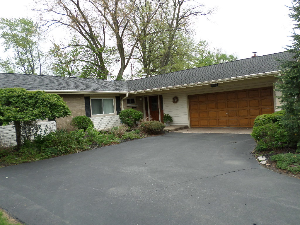 20331 Fairfield Avenue Property Photo 3