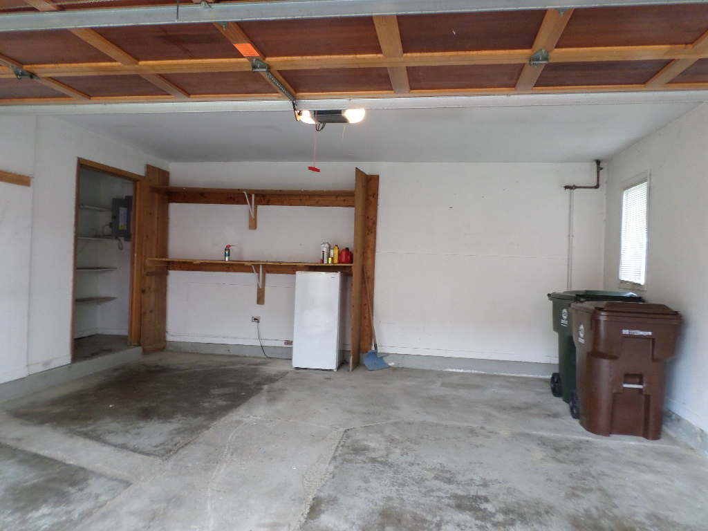 20331 Fairfield Avenue Property Photo 4
