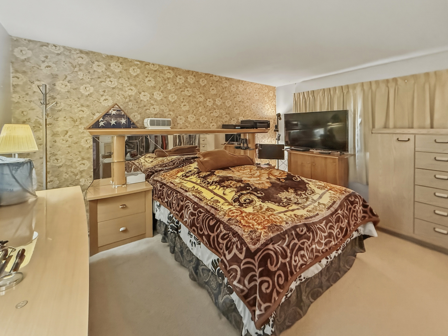 1133 Perth Drive Property Photo 7