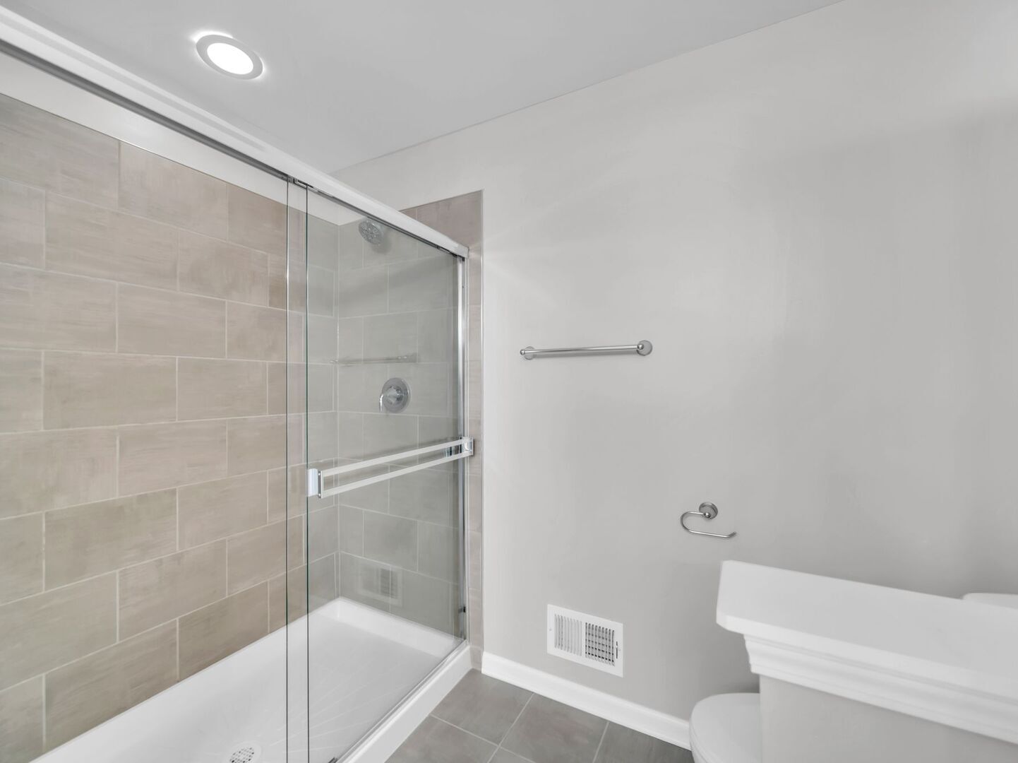 2534 Huntleigh Lane Property Photo 18