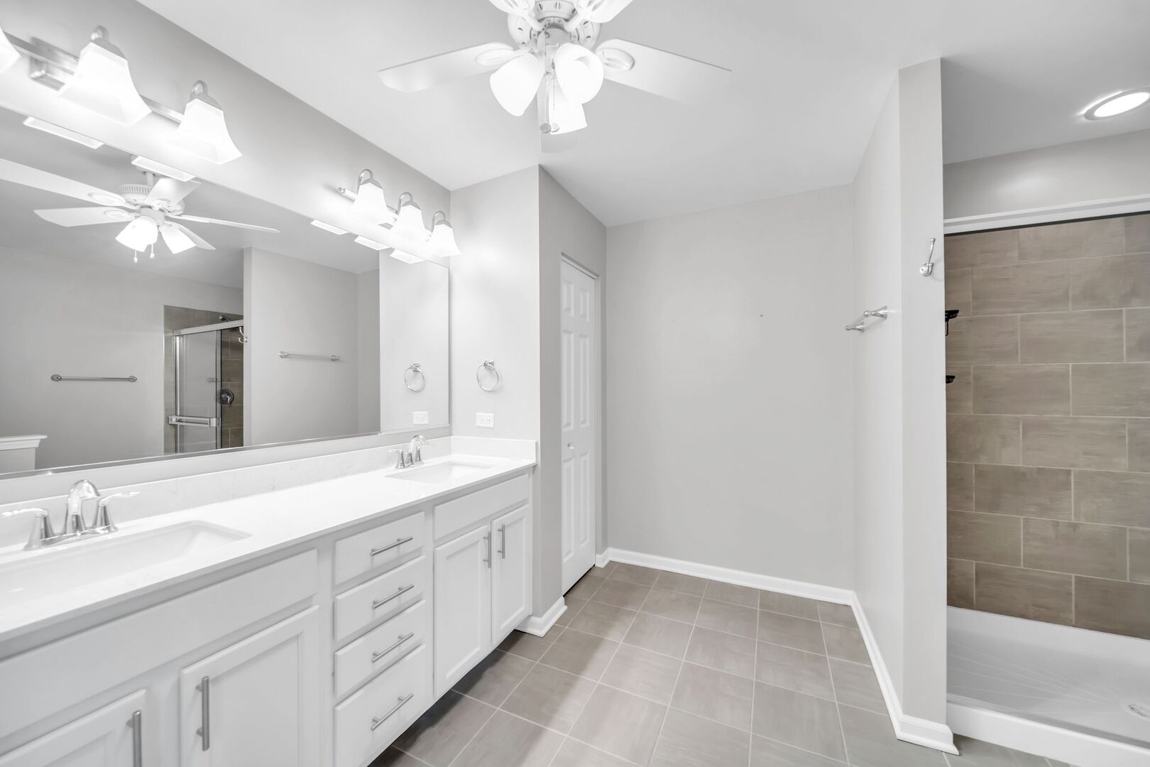 2534 Huntleigh Lane Property Photo 19