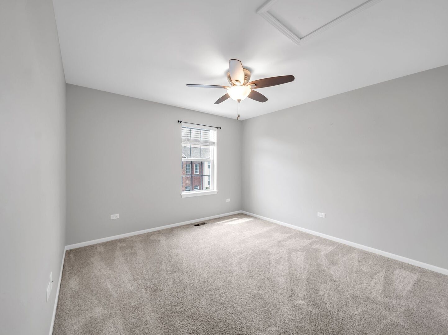 2534 Huntleigh Lane Property Photo 21