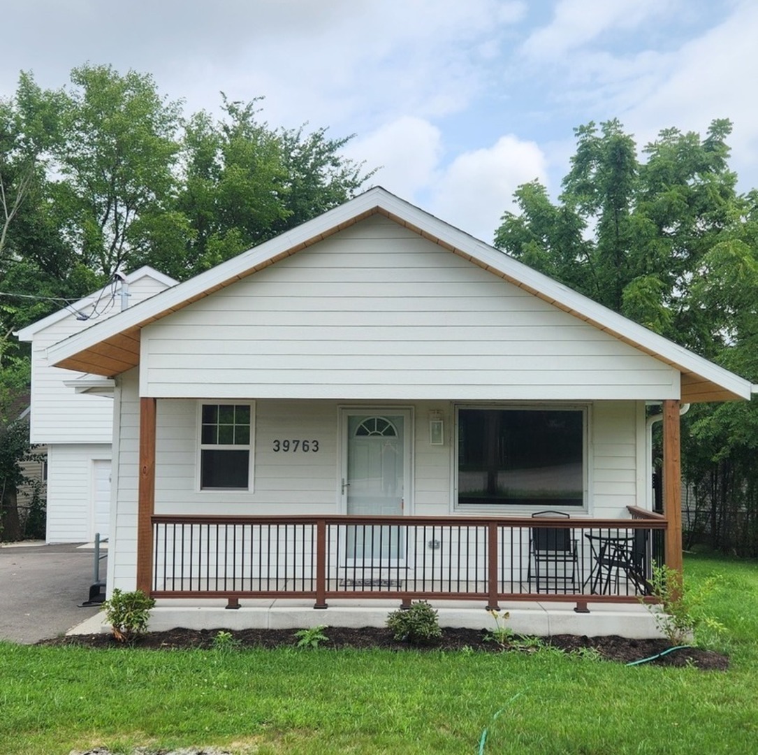 39763 N Rena Avenue Property Photo 1