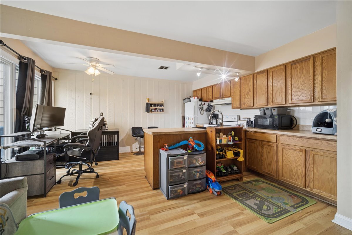 3309 Beacon Street 62 Property Photo 4