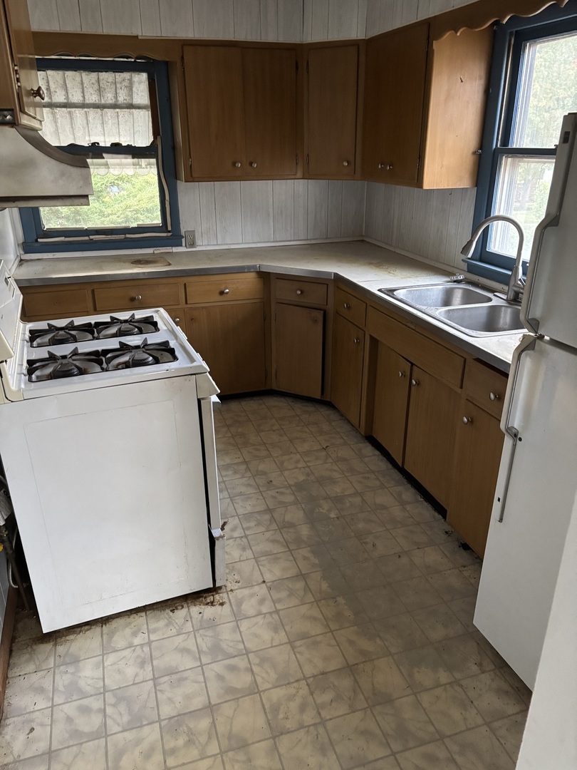1010 Helen Avenue Property Photo 3