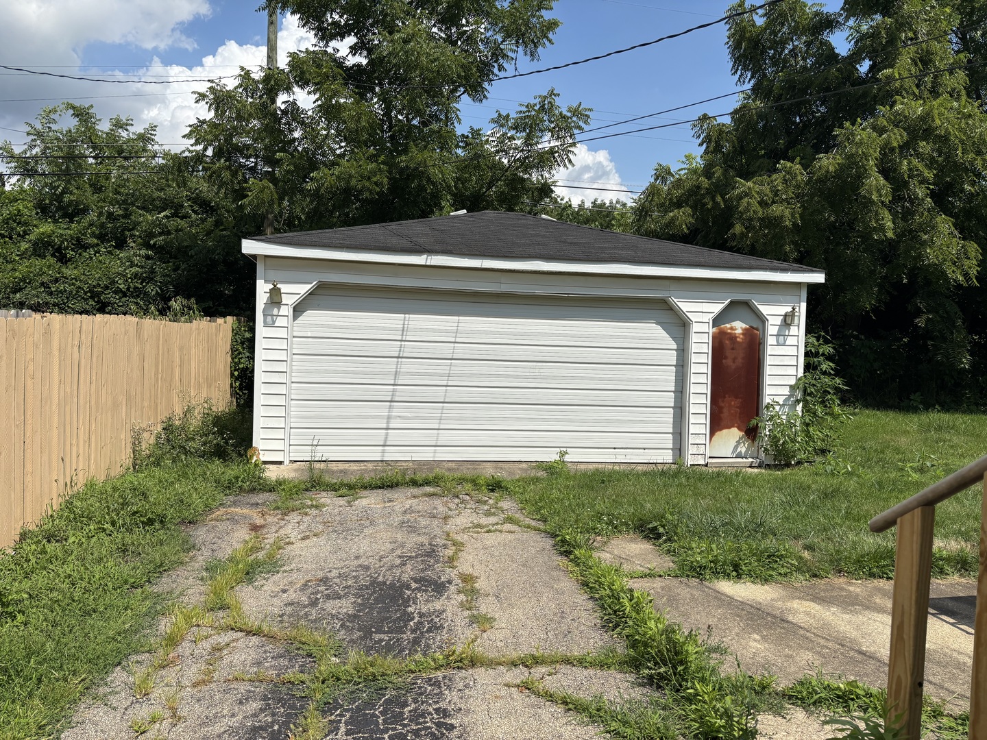 1010 Helen Avenue Property Photo 10